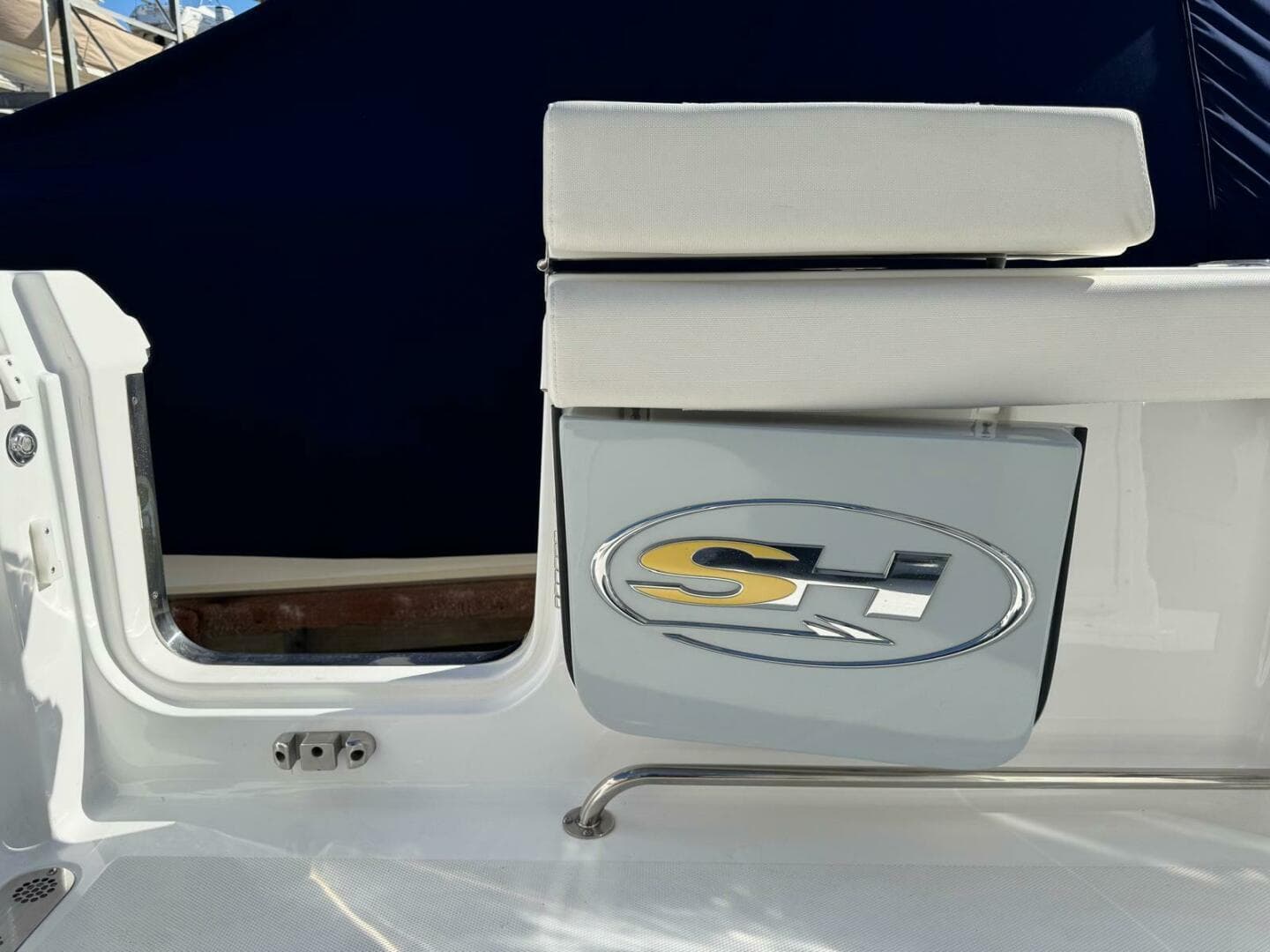 2022 Sea Hunt 27 Gamefish Forward Seating