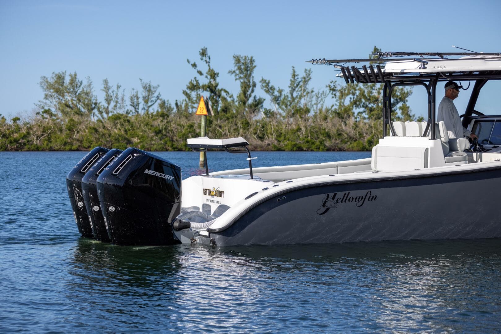 2023 Yellowfin 42 OFFSHORE