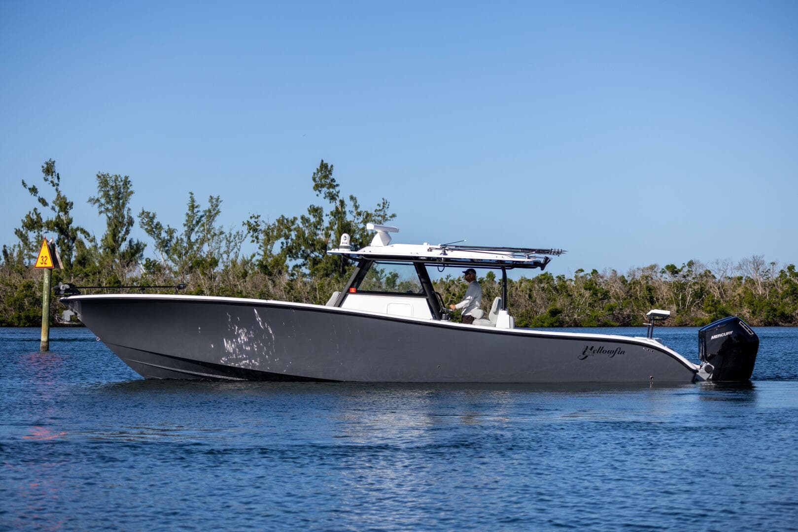 2023 Yellowfin 42 OFFSHORE