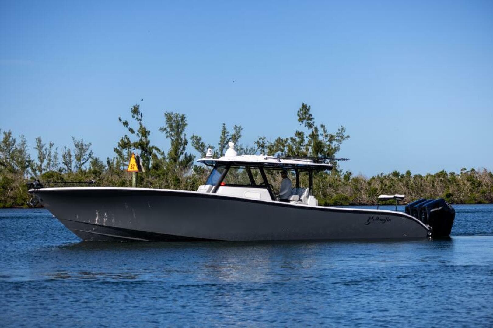 2023 Yellowfin 42 OFFSHORE