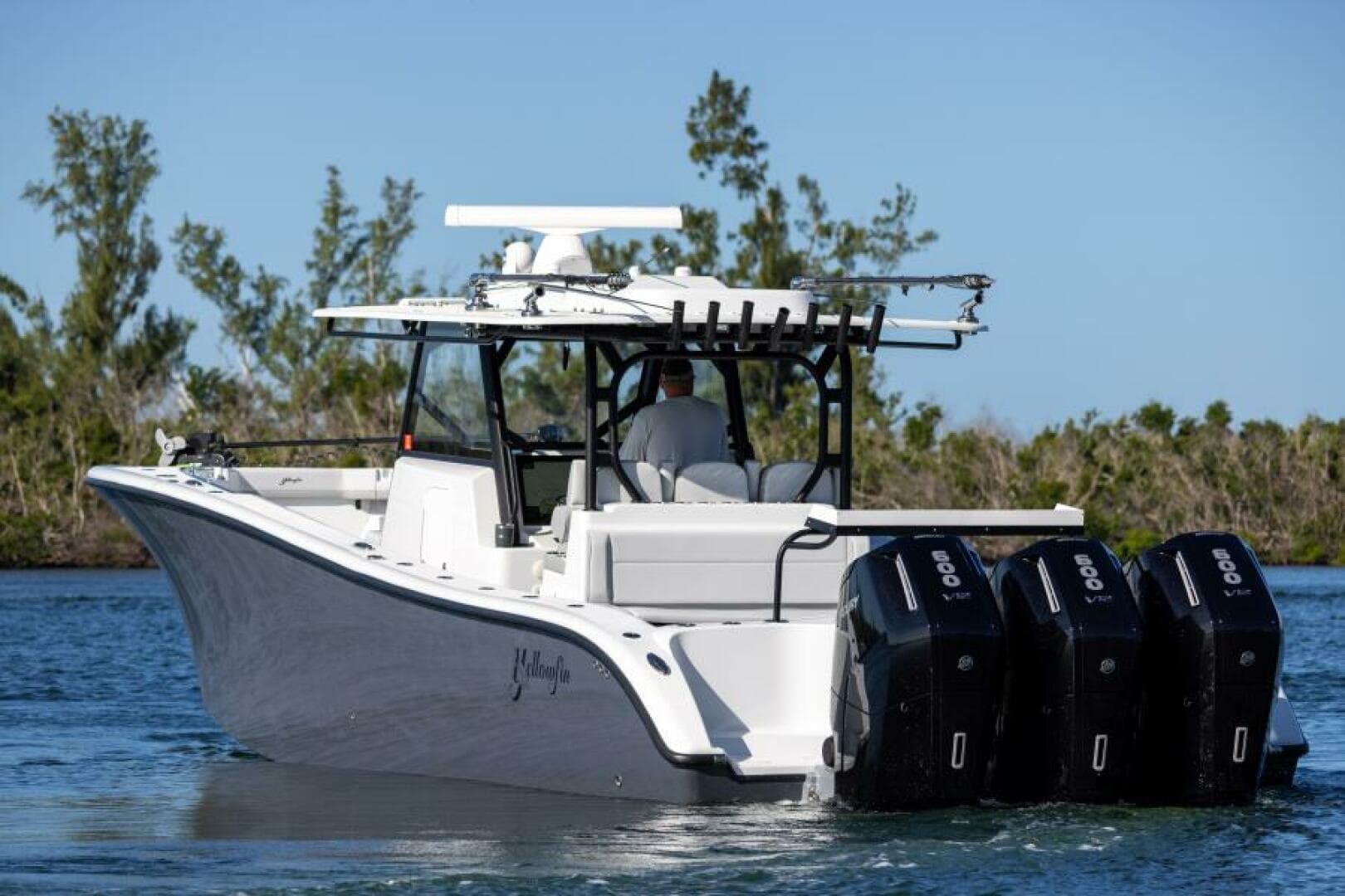 2023 Yellowfin 42 OFFSHORE