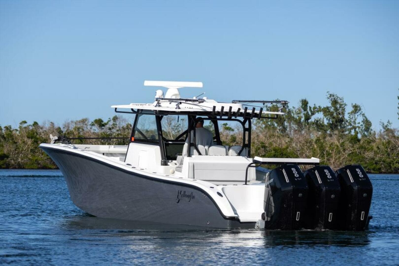 2023 Yellowfin 42 OFFSHORE