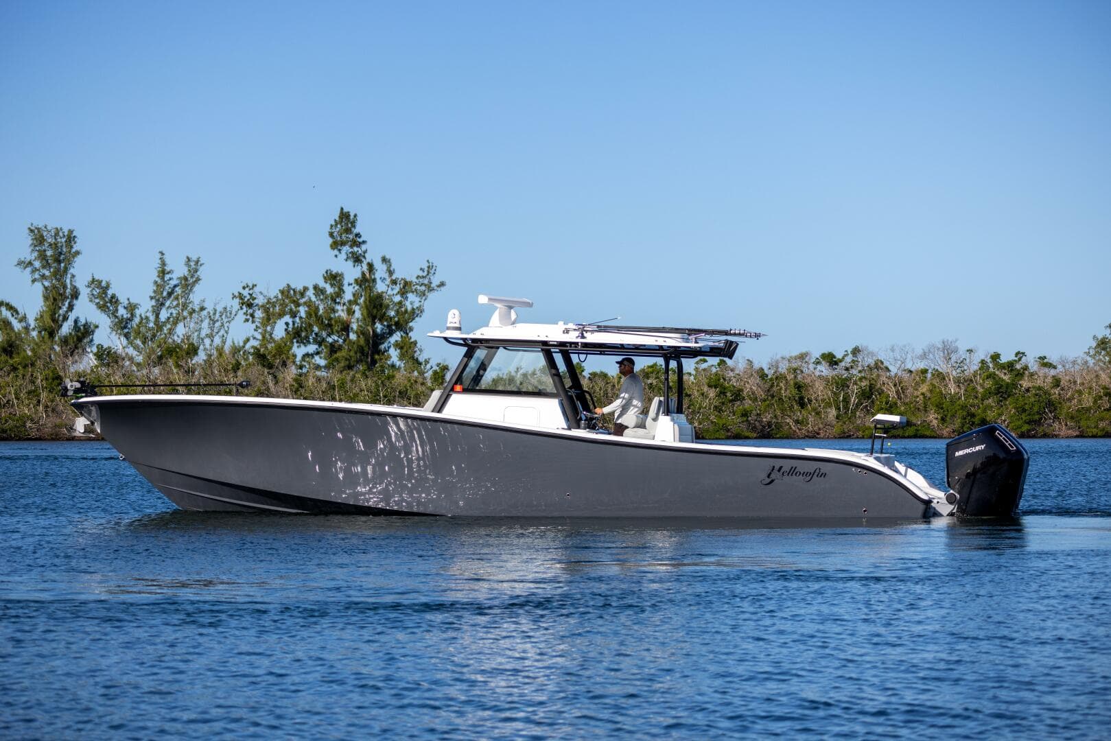 2023 Yellowfin 42 OFFSHORE