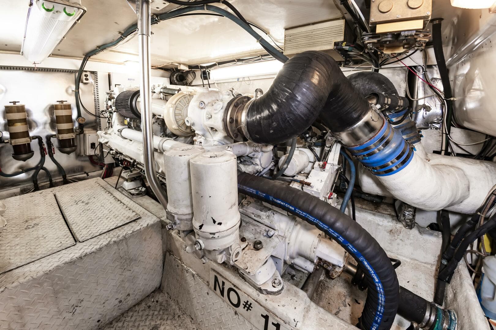 2001 Ocean Yachts 52 SUPER SPORT