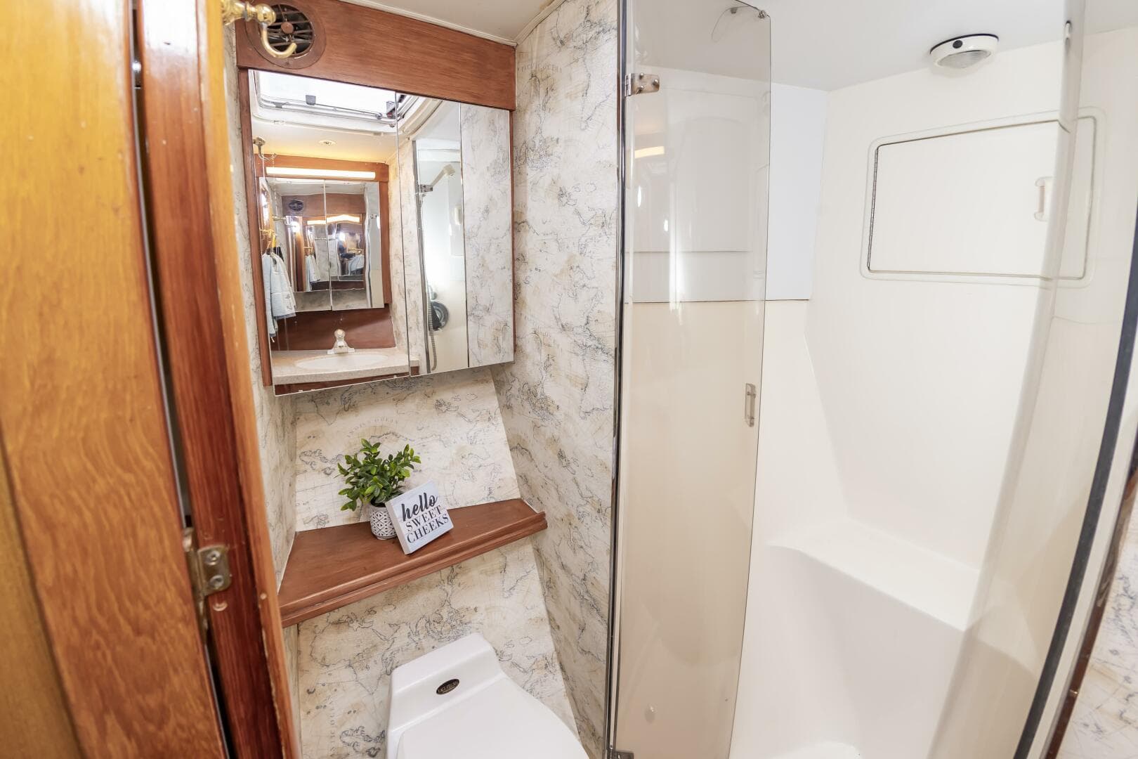 2001 Ocean Yachts 52 SUPER SPORT