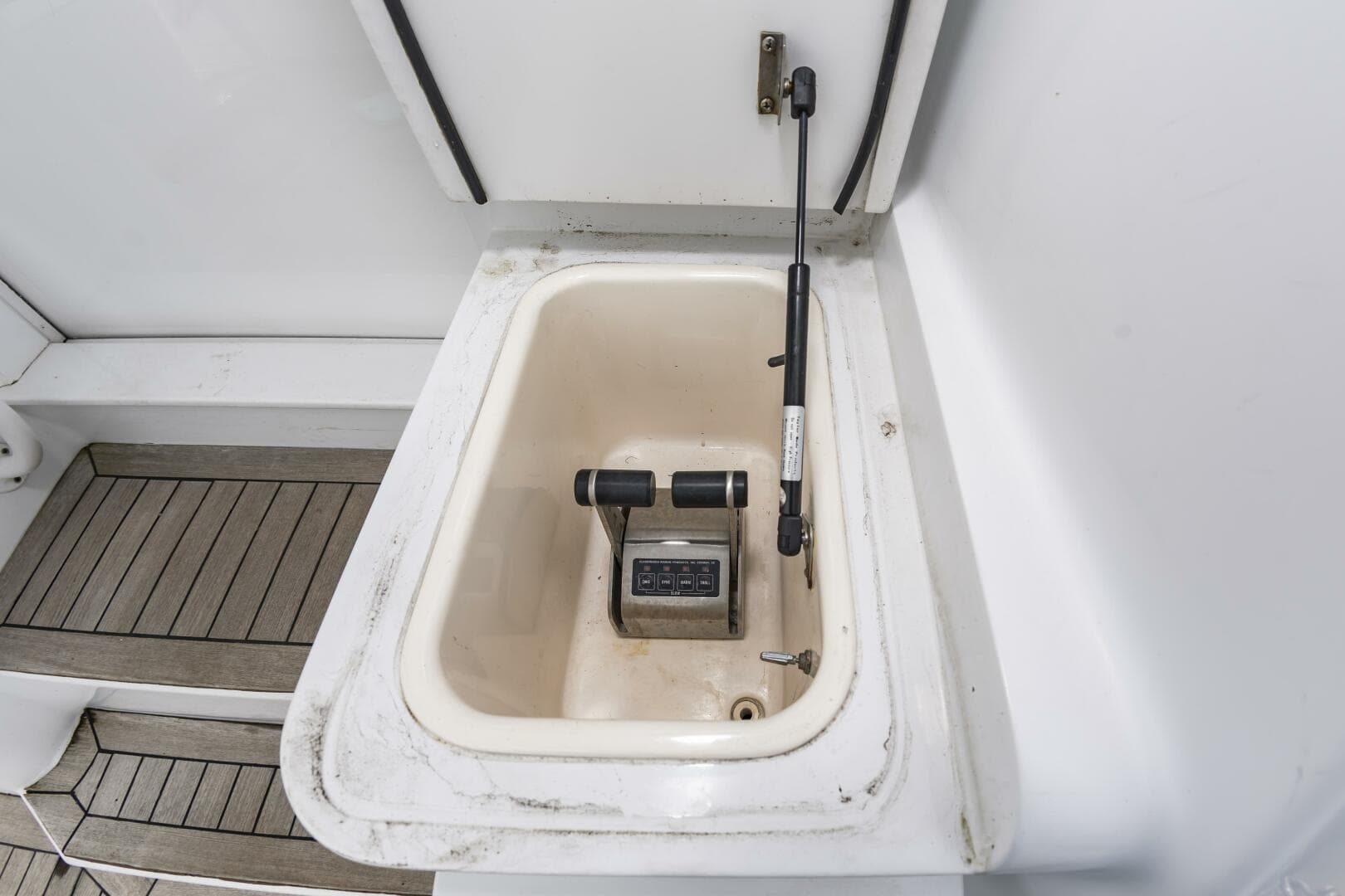 2001 Ocean Yachts 52 SUPER SPORT