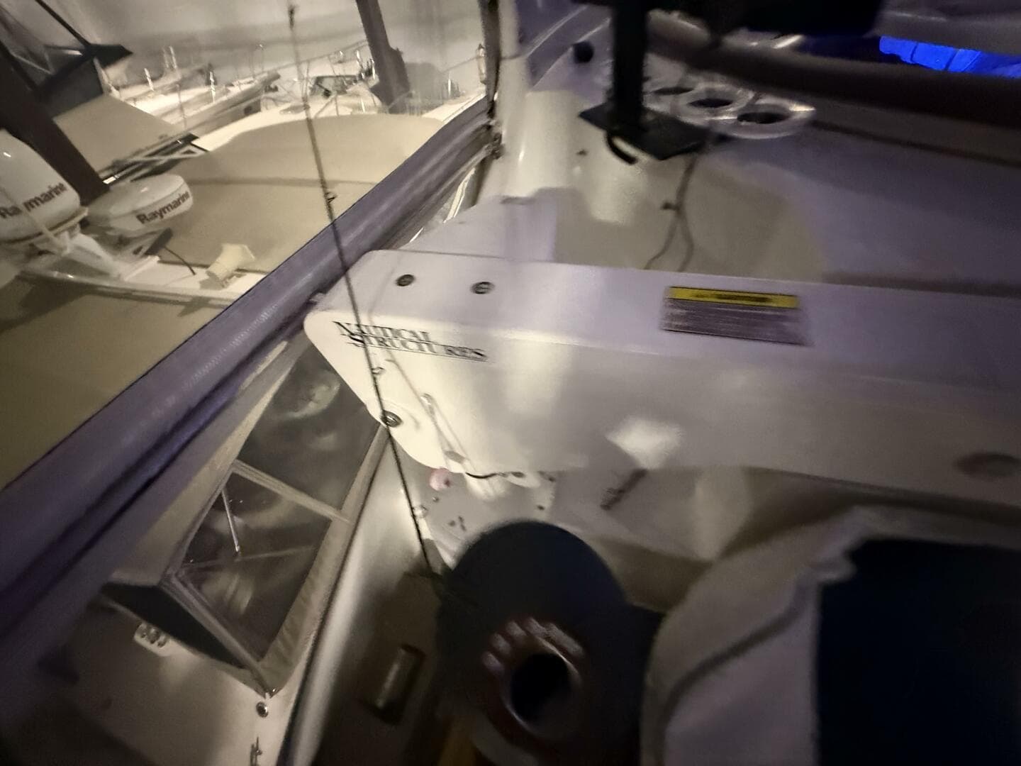 2004 Carver 460 voyager