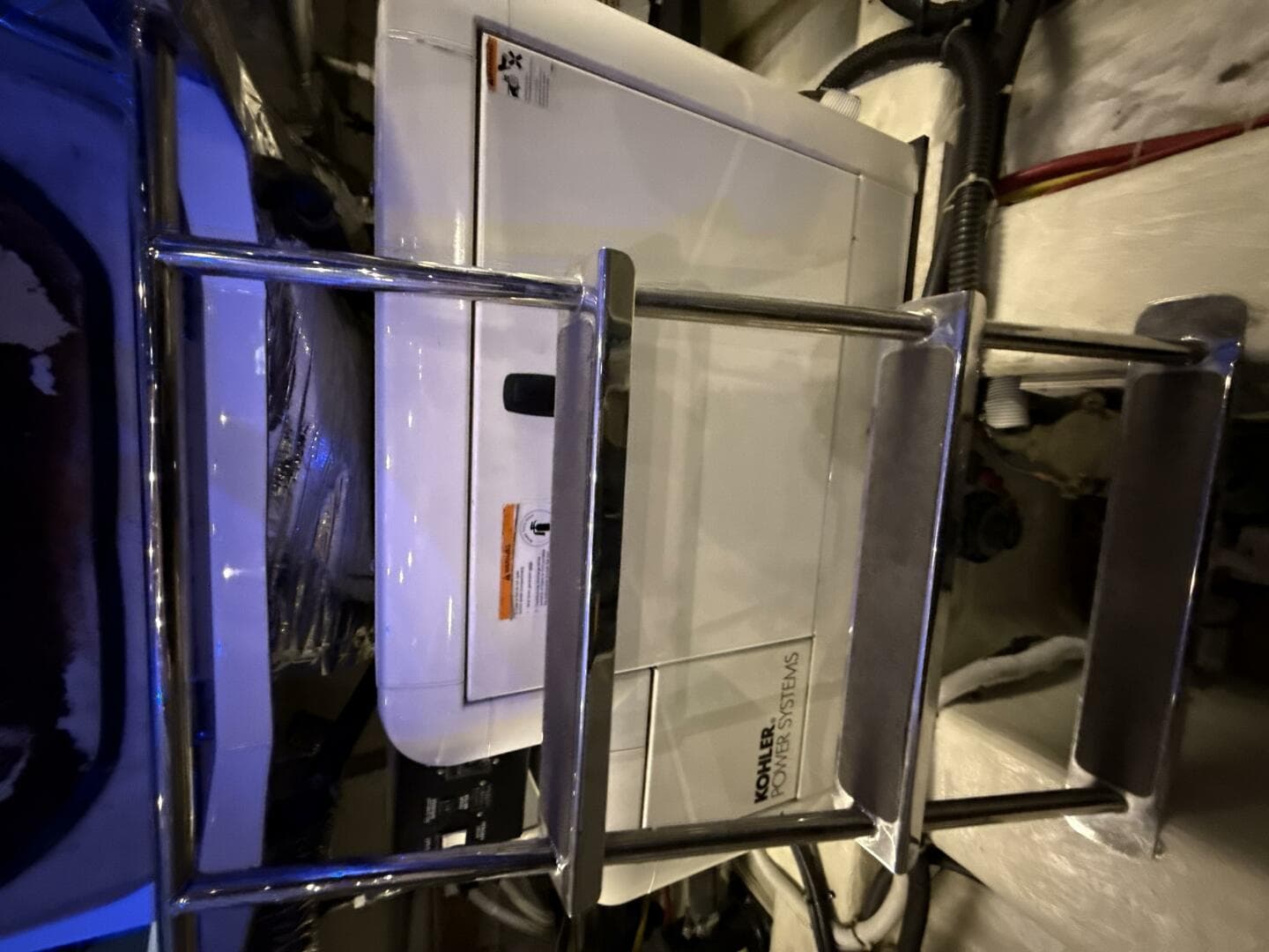 2004 Carver 460 voyager