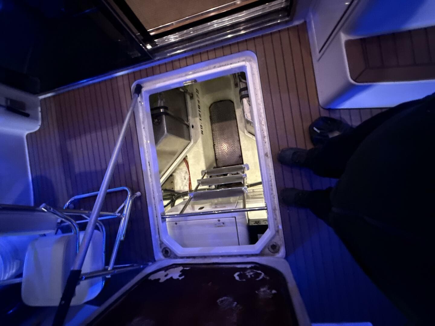 2004 Carver 460 voyager