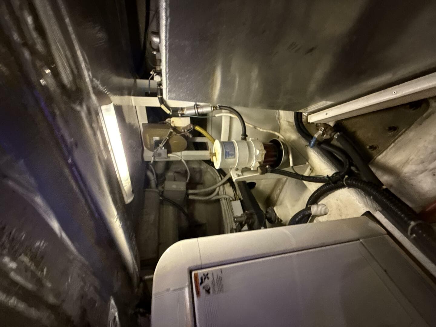 2004 Carver 460 voyager