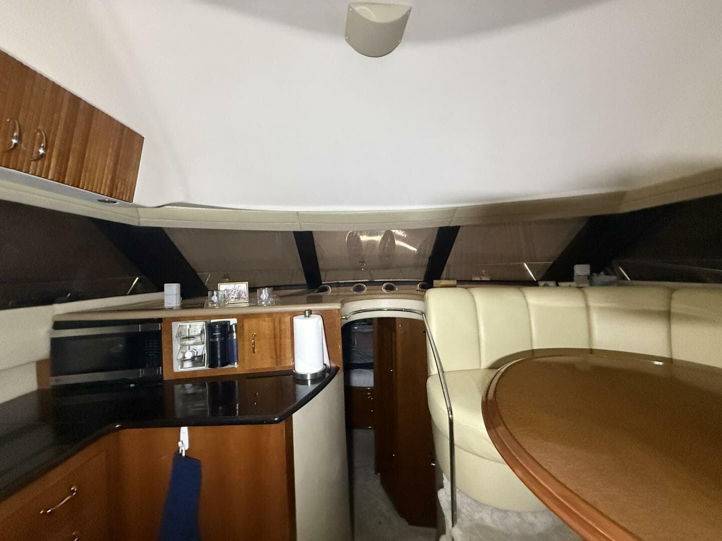 2004 Carver 460 voyager