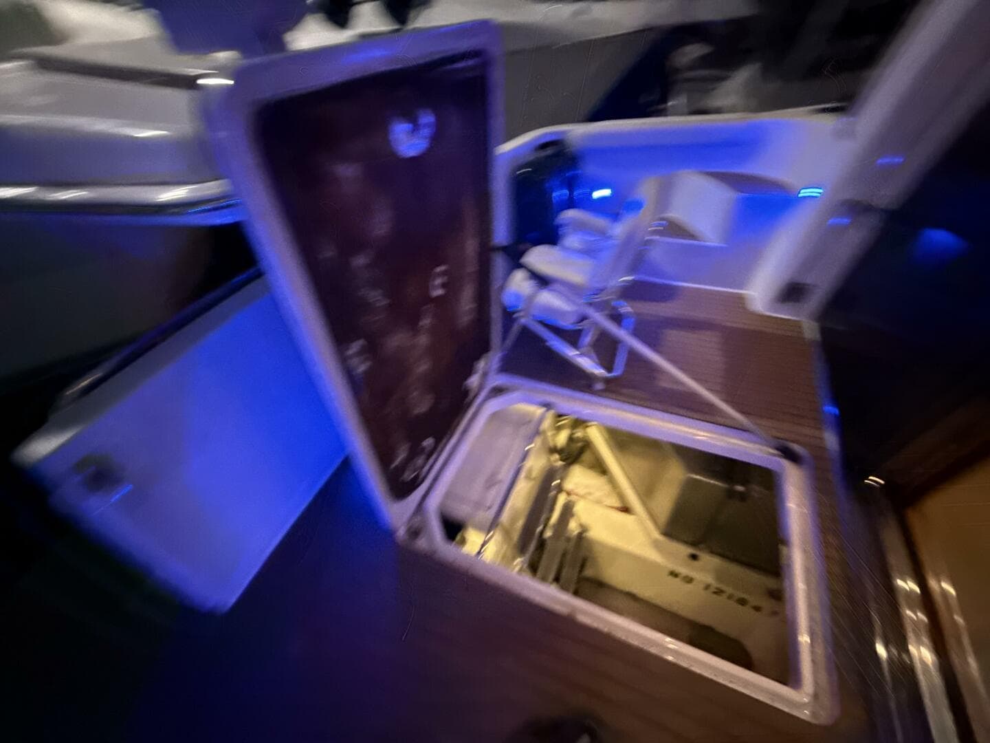 2004 Carver 460 voyager