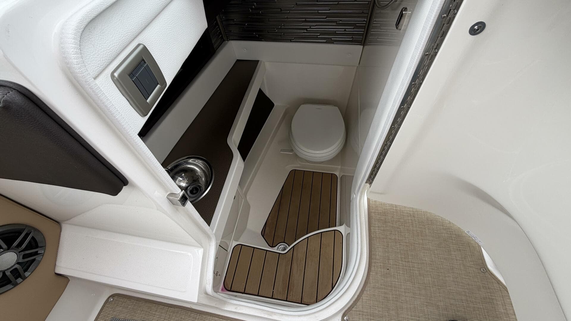 2023 Sea Ray SLX 310 OB