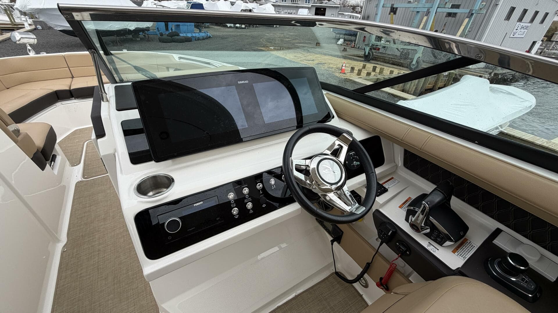 2023 Sea Ray SLX 310 OB