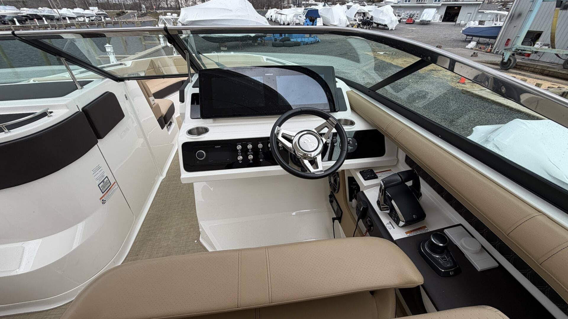 2023 Sea Ray SLX 310 OB