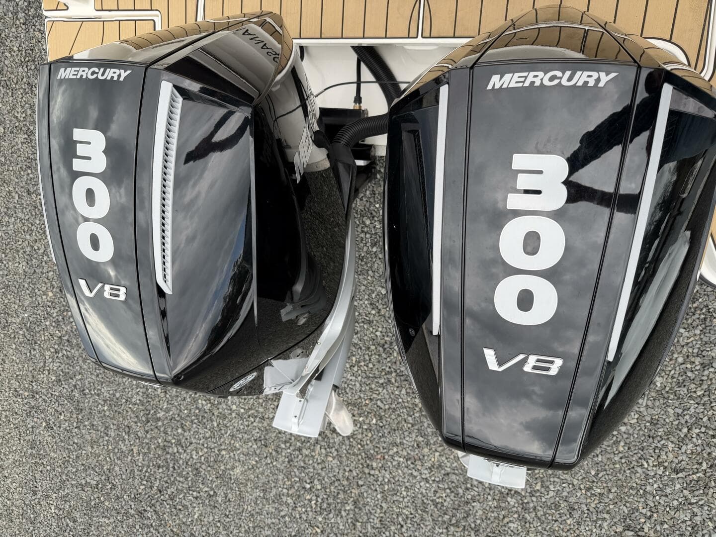 2023 Sea Ray SLX 310 OB