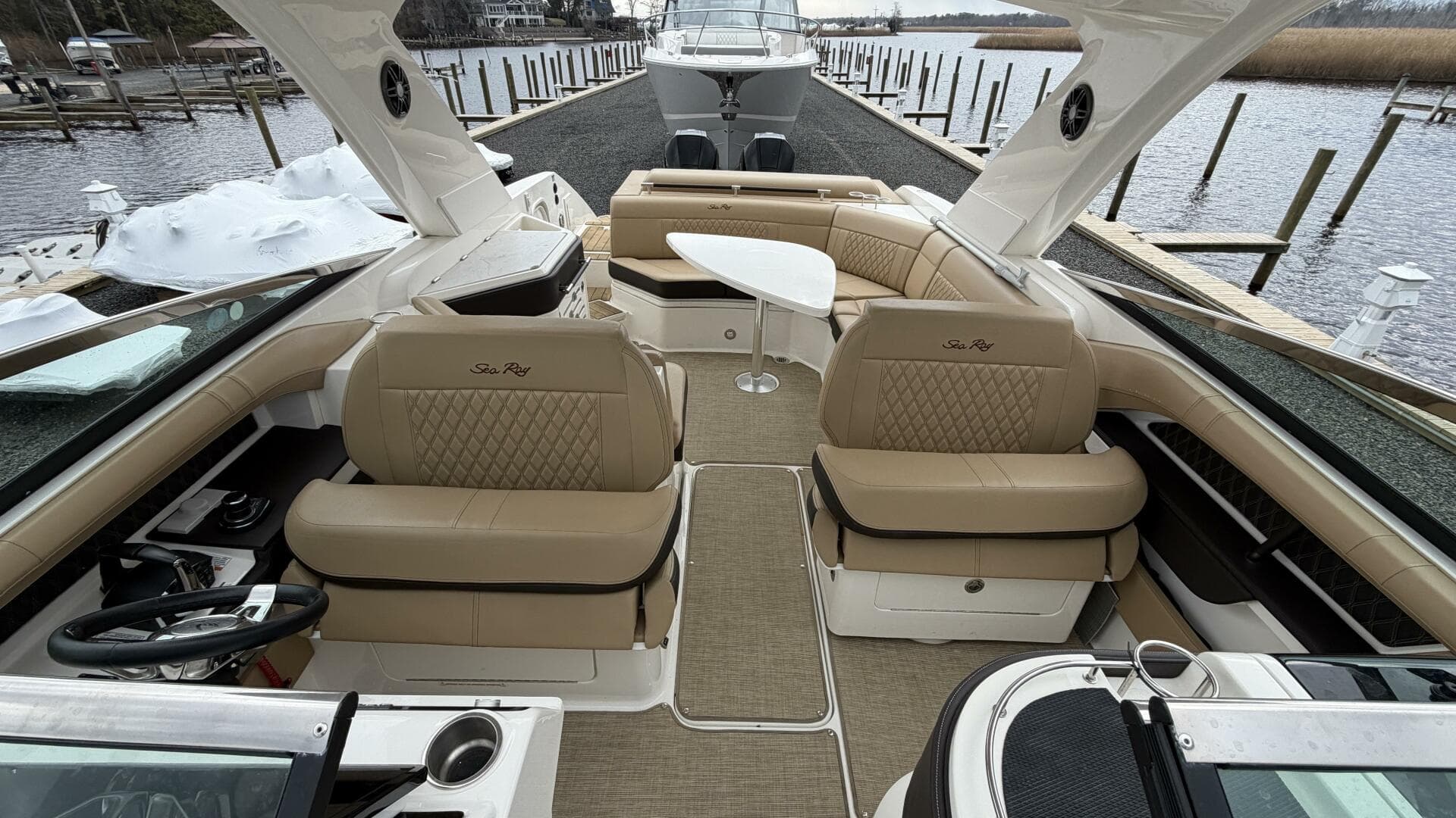 2023 Sea Ray SLX 310 OB