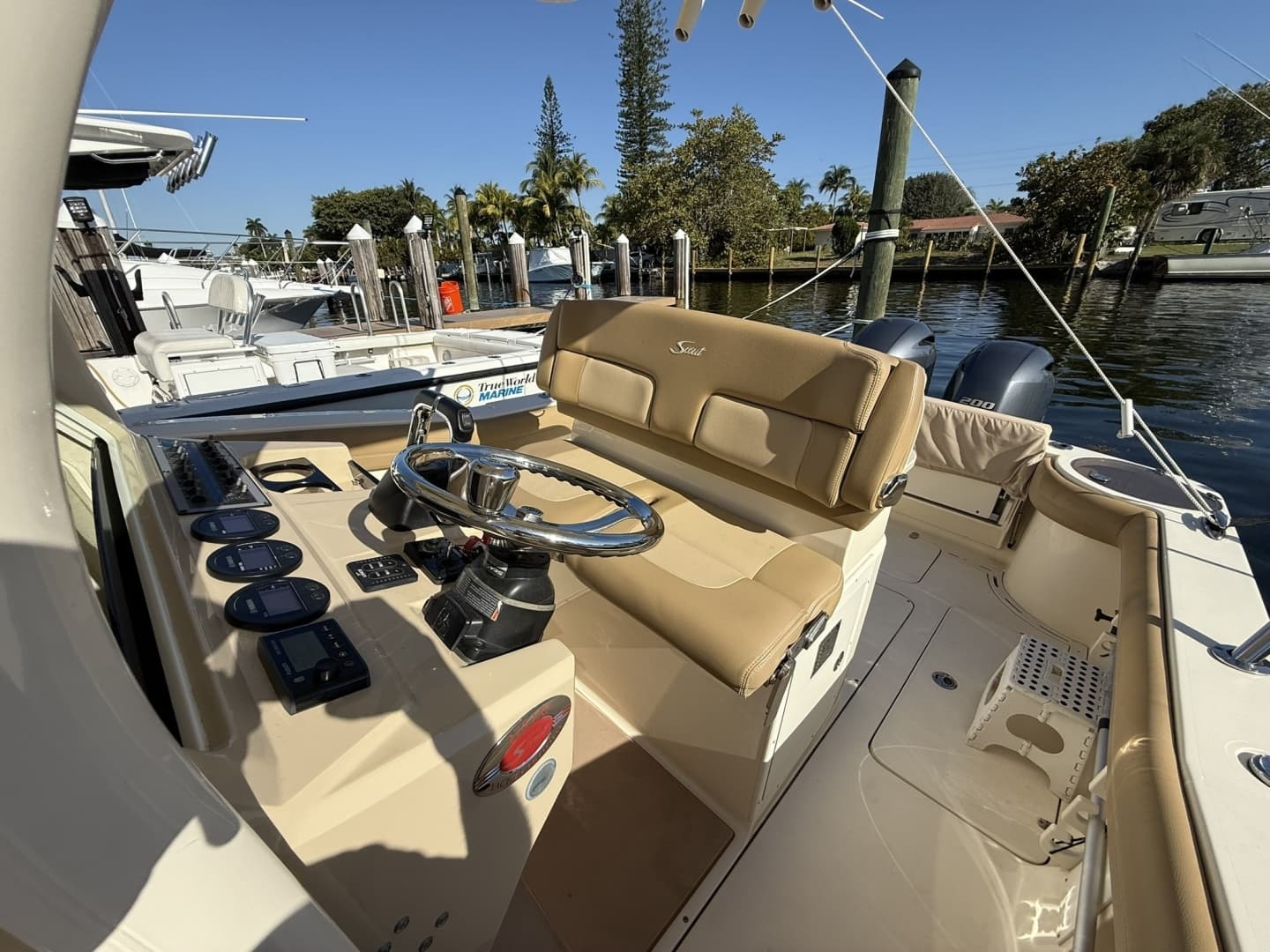2017 Scout 275LXF