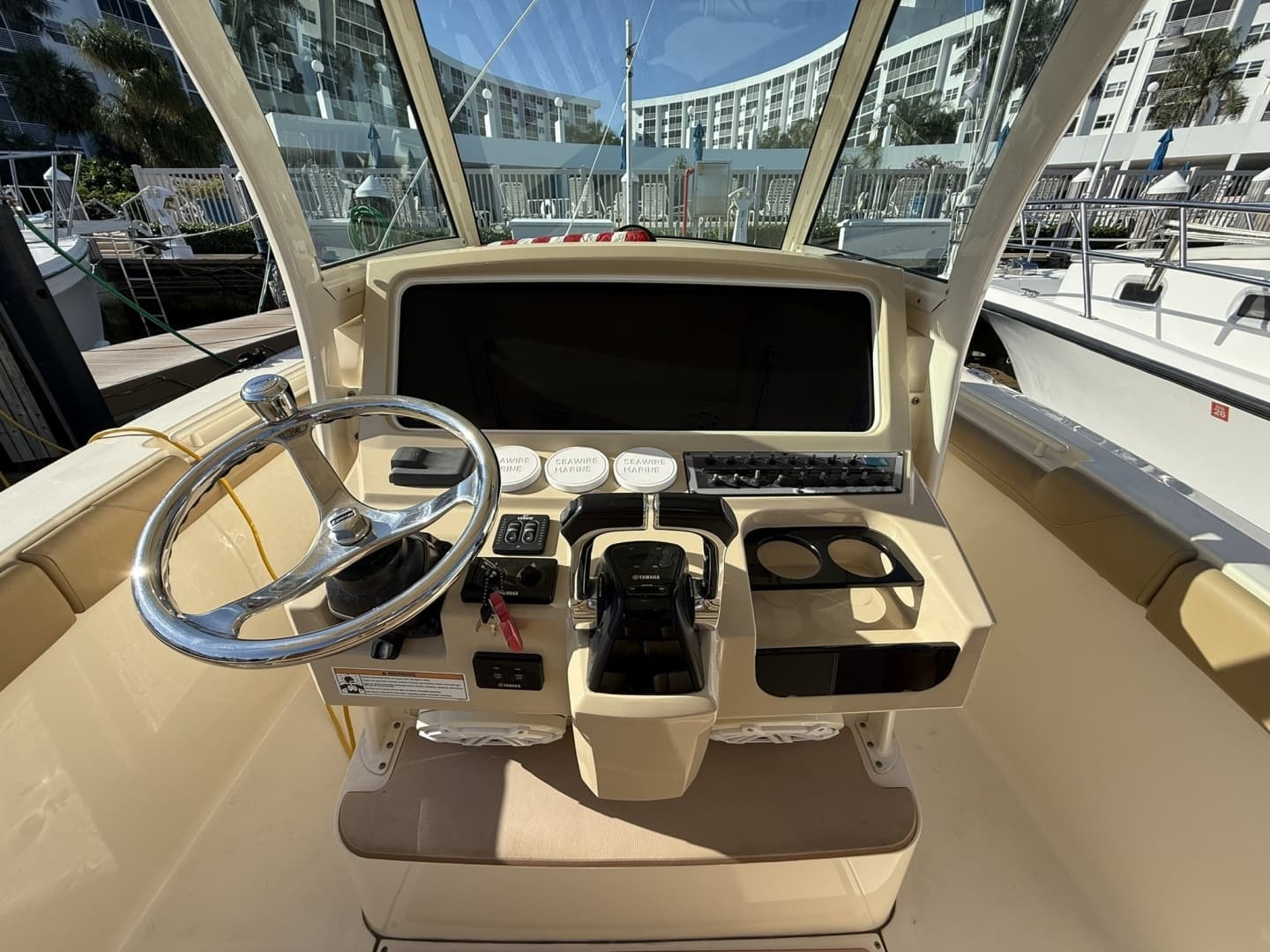 2017 Scout 275LXF