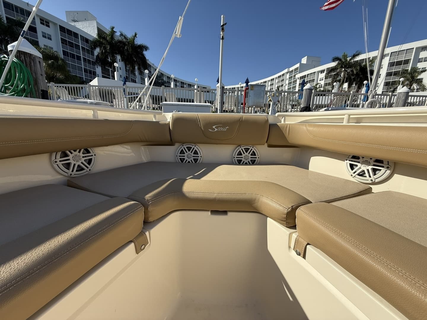 2017 Scout 275LXF