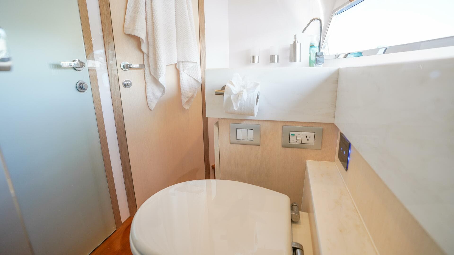 2019 Rio Yachts Colorado 56