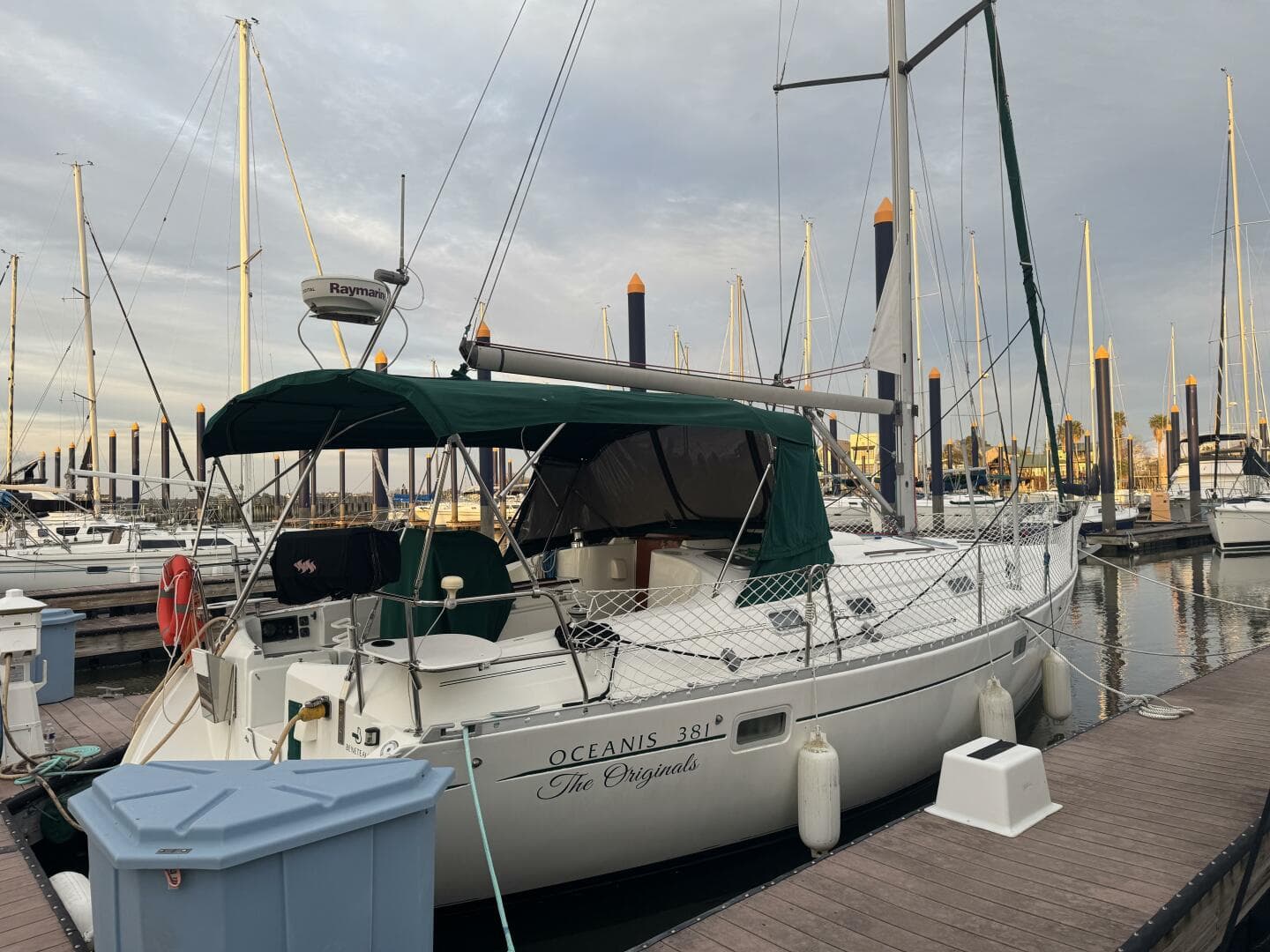 1999 Beneteau 381