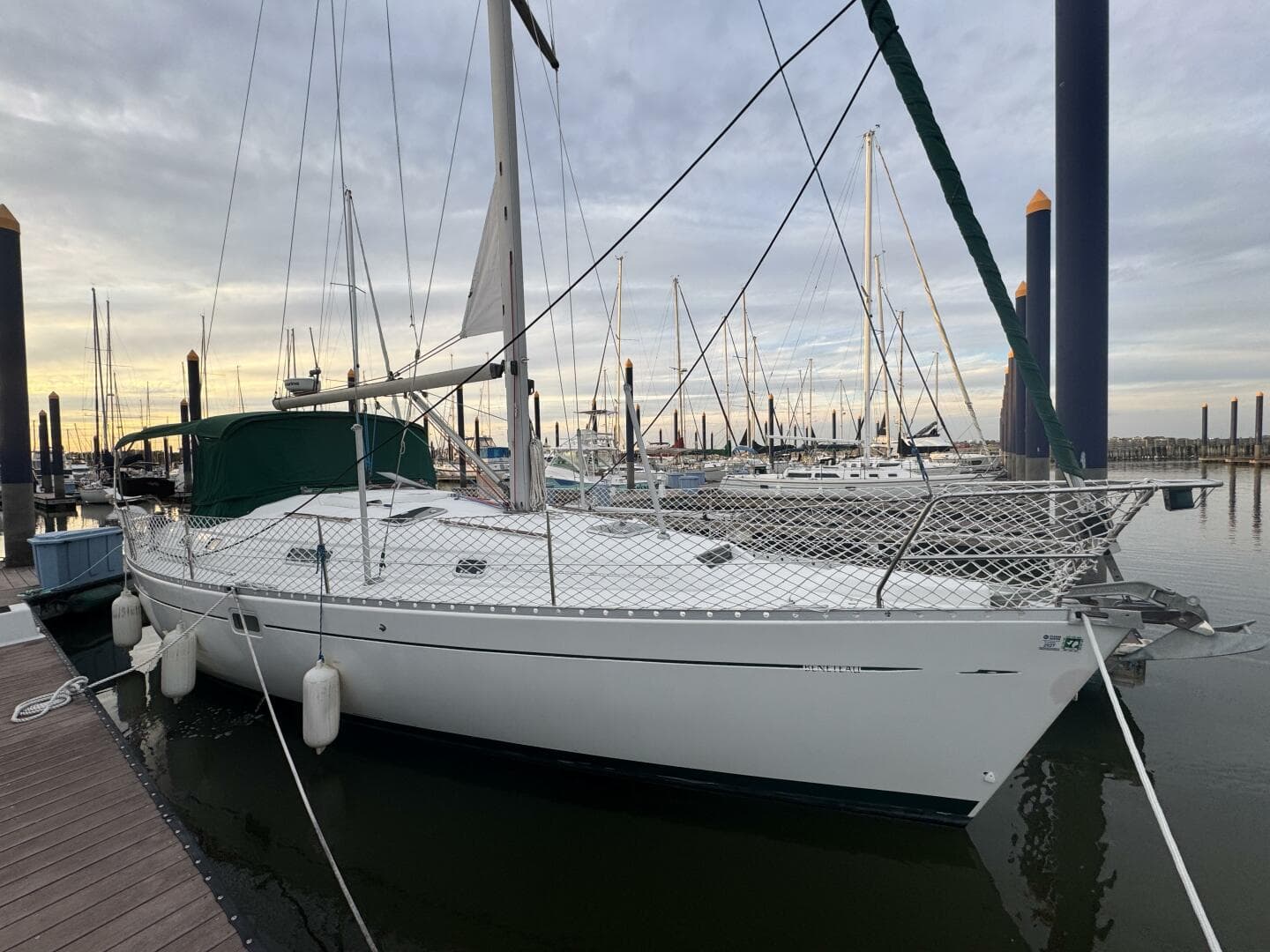 1999 Beneteau 381