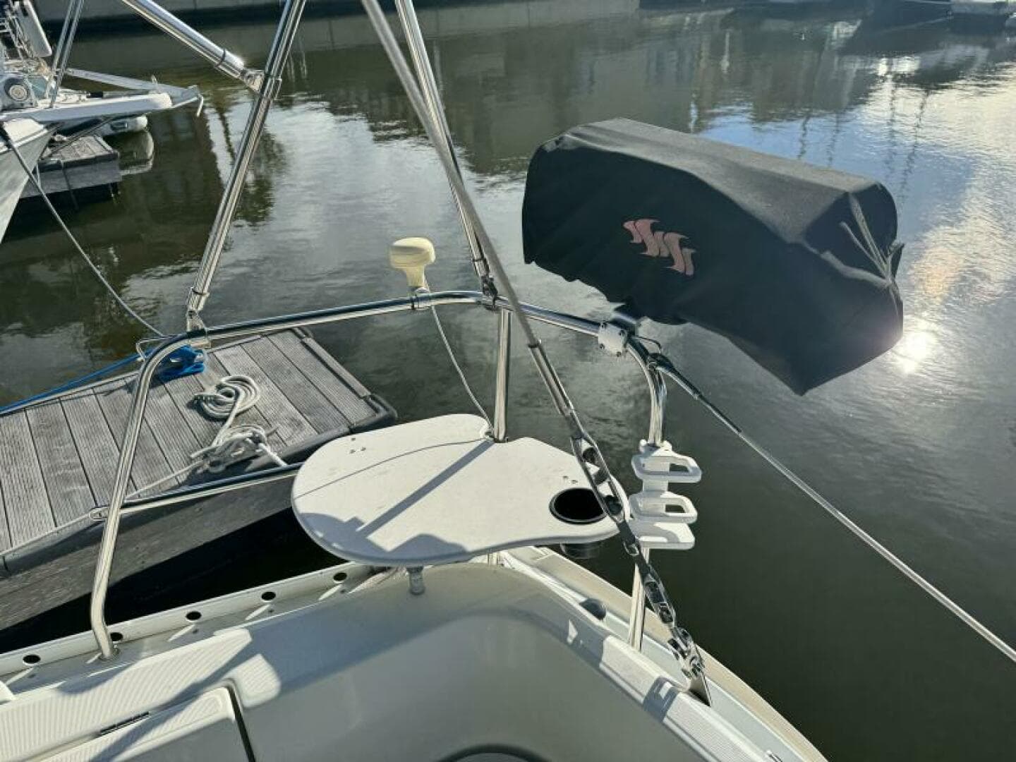 1999 Beneteau 381