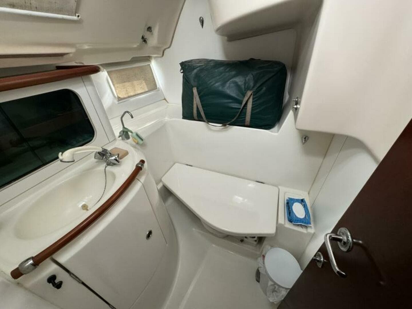 1999 Beneteau 381