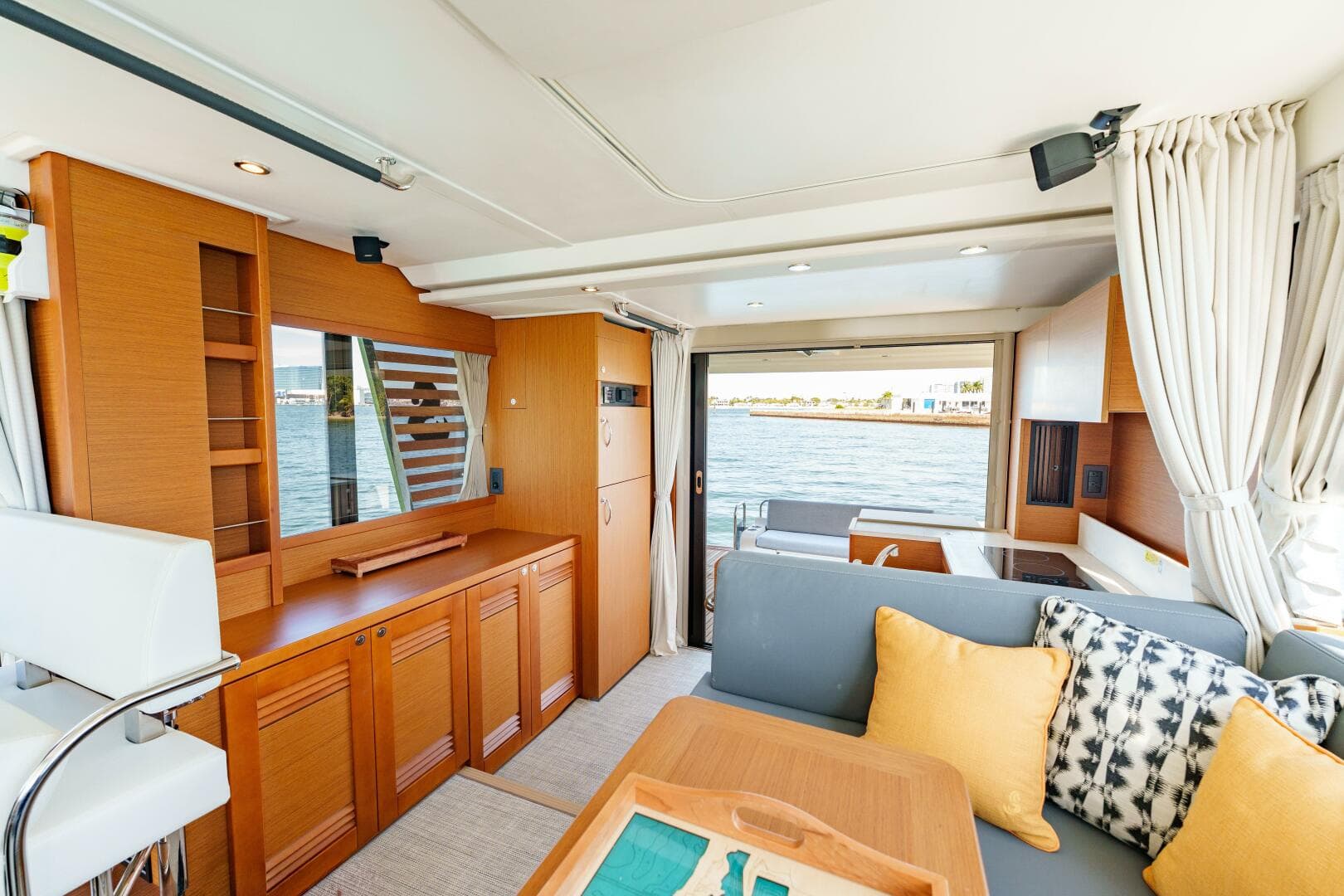 2025 Beneteau 