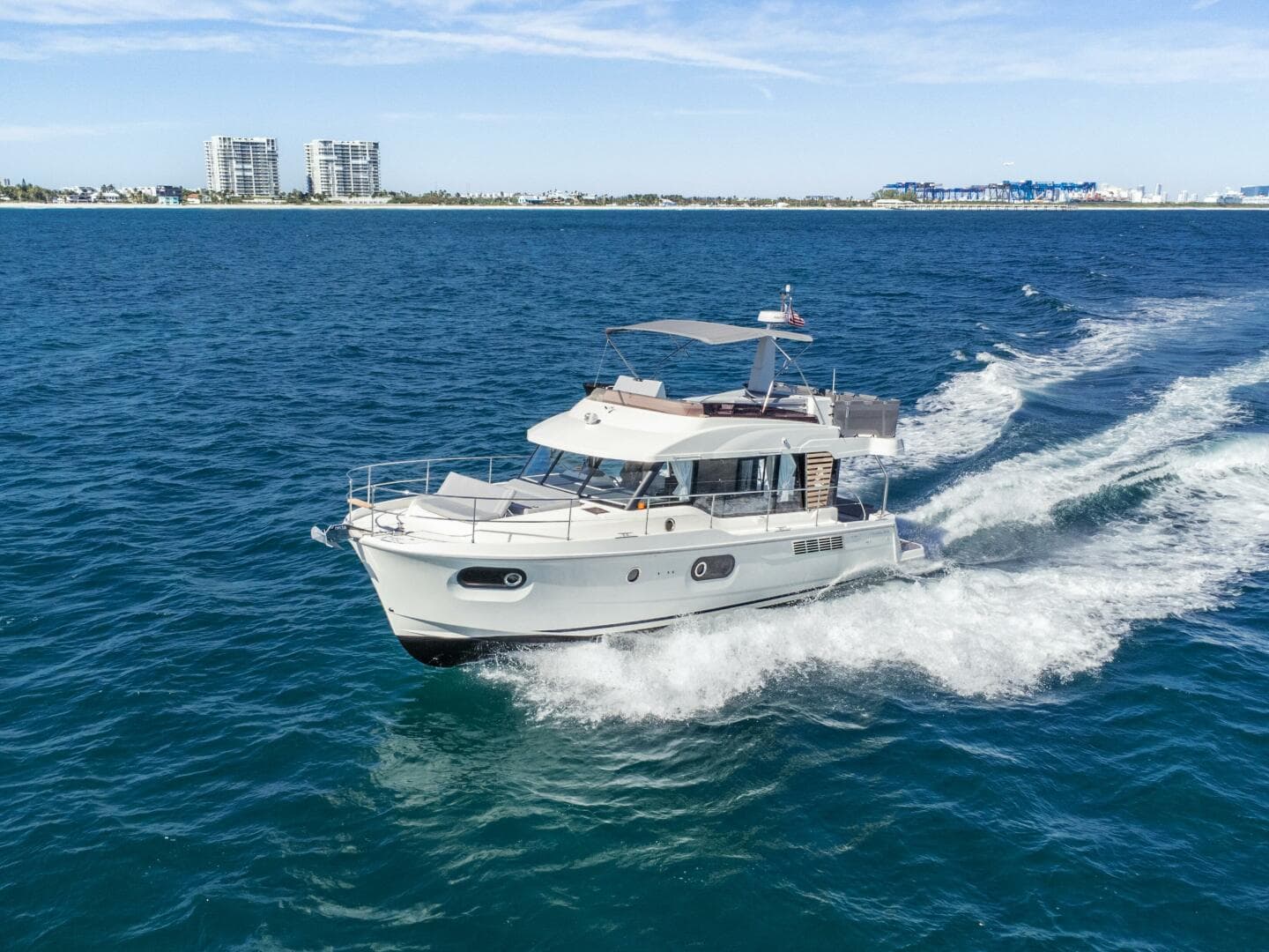 2025 Beneteau 