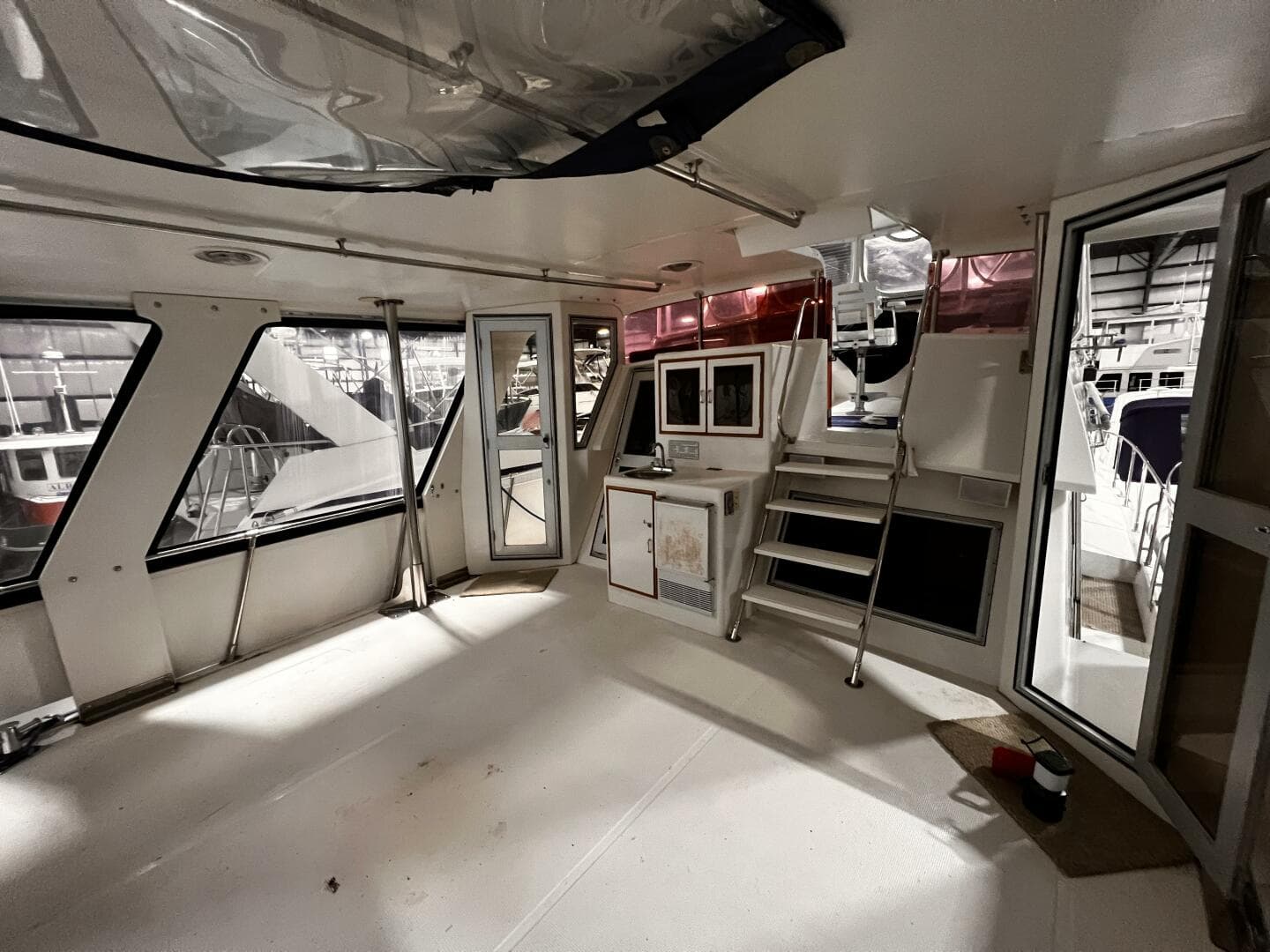 1989 Hi-Star 48 Sundeck