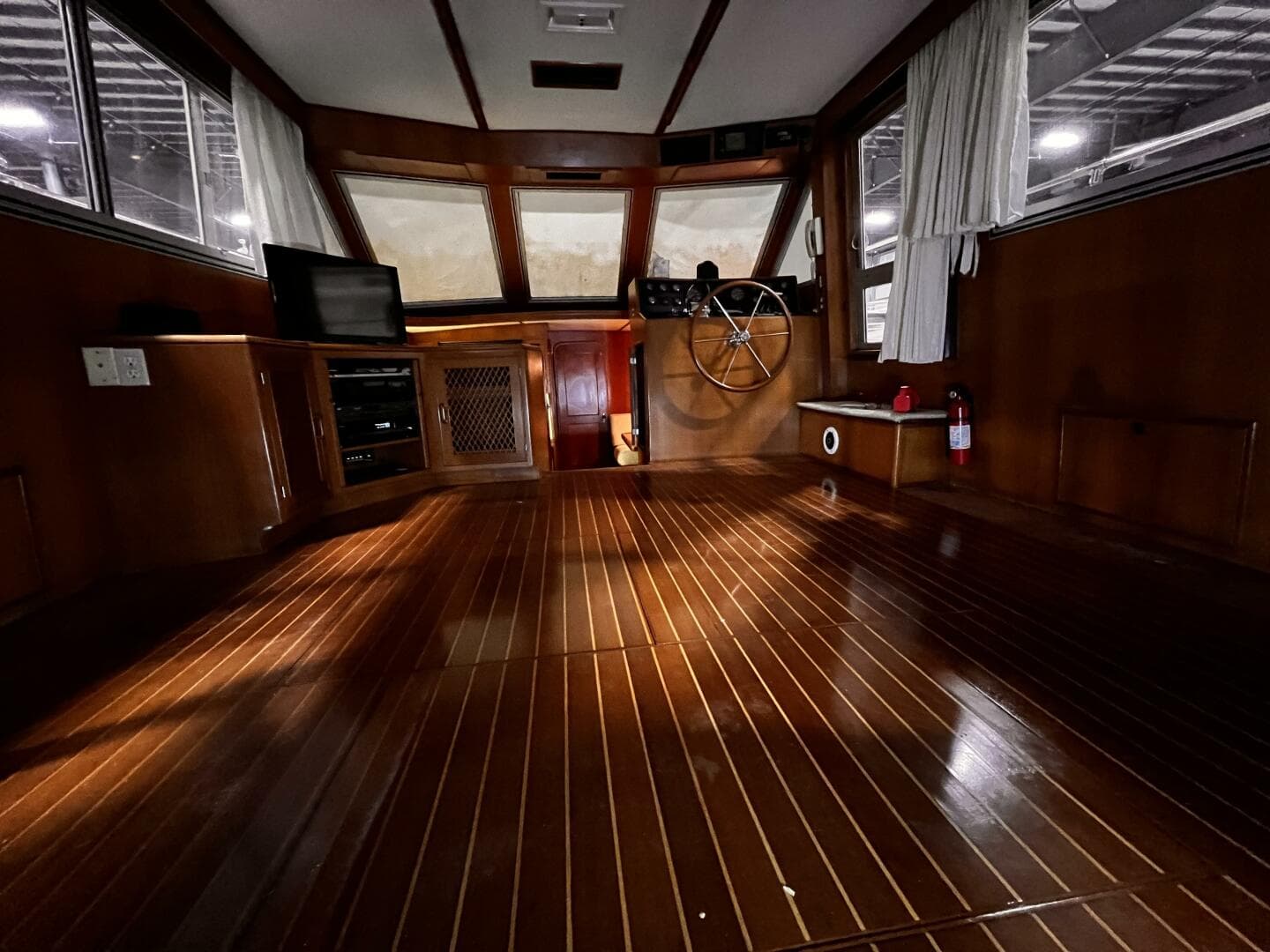 1989 Hi-Star 48 Sundeck