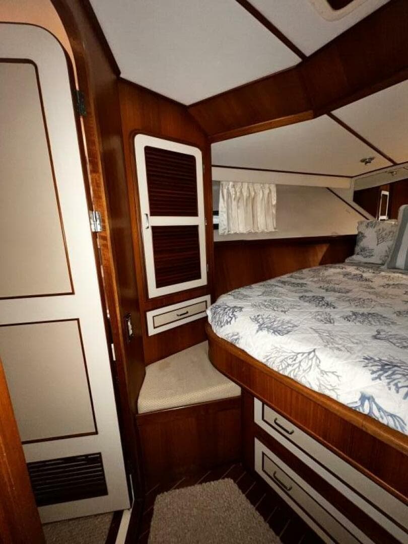 1989 Hi-Star 48 Sundeck