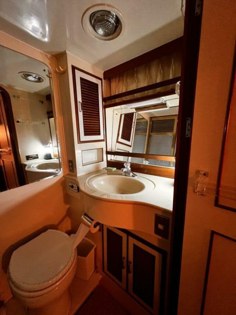 1989 Hi-Star 48 Sundeck