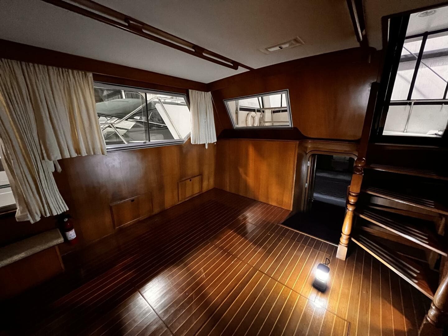 1989 Hi-Star 48 Sundeck