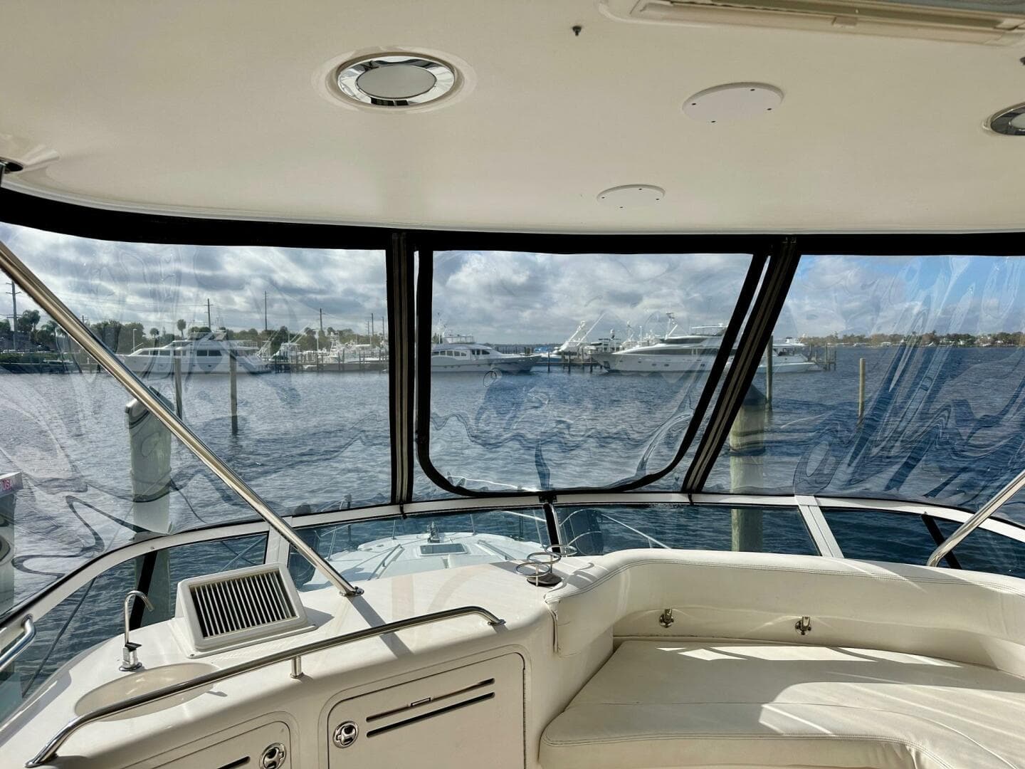 Sea Ray 48 LIFE IS GOOD TODAY - Bridge