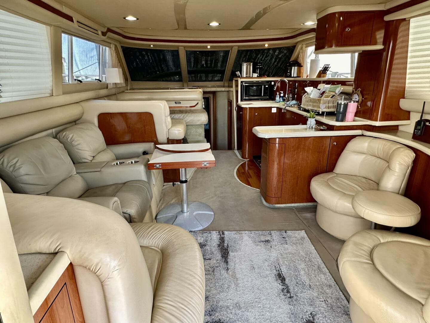 Sea Ray 48 LIFE IS GOOD TODAY - Salon