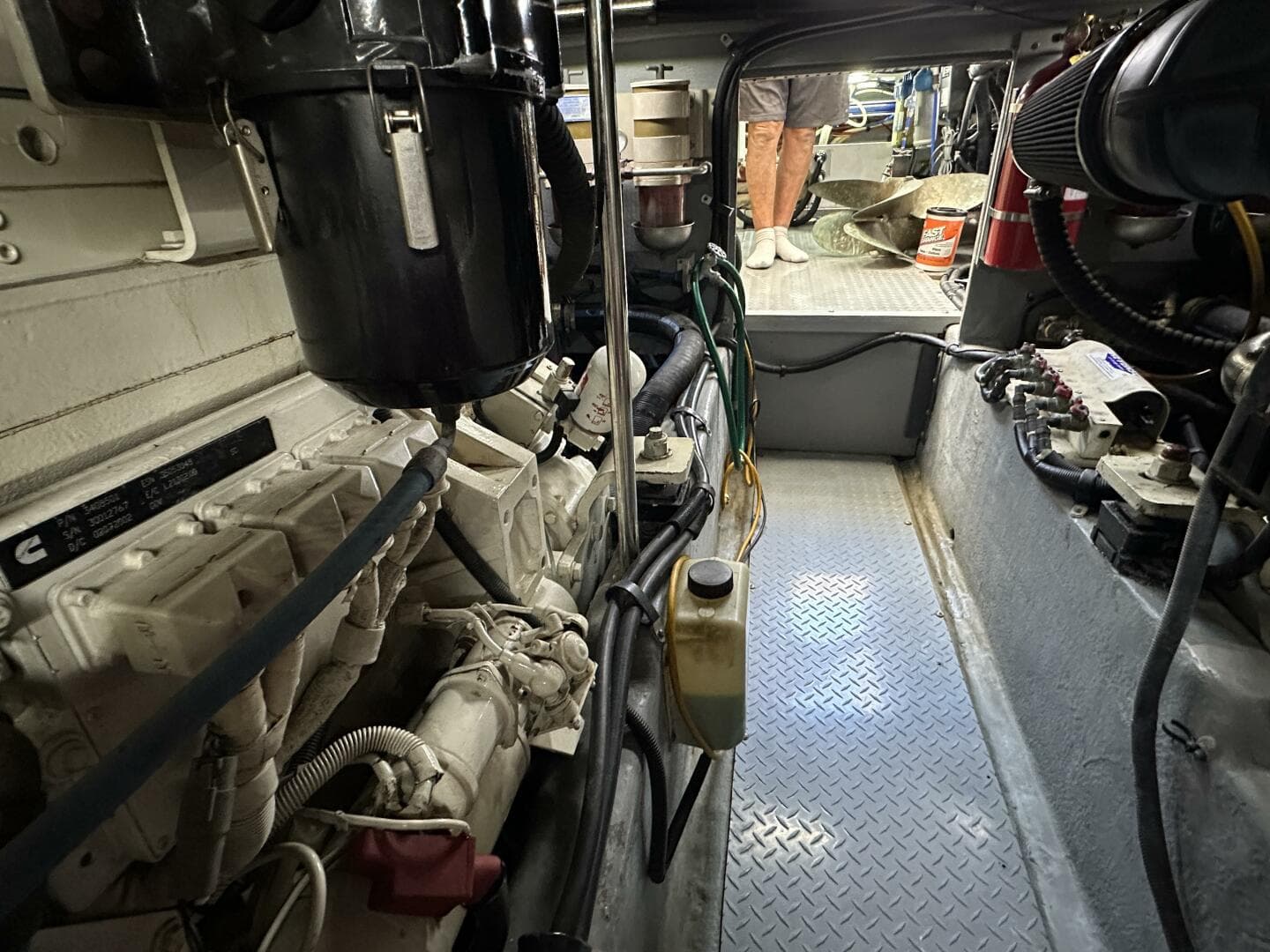 Sea Ray 48 LIFE IS GOOD TODAY - Engine Room