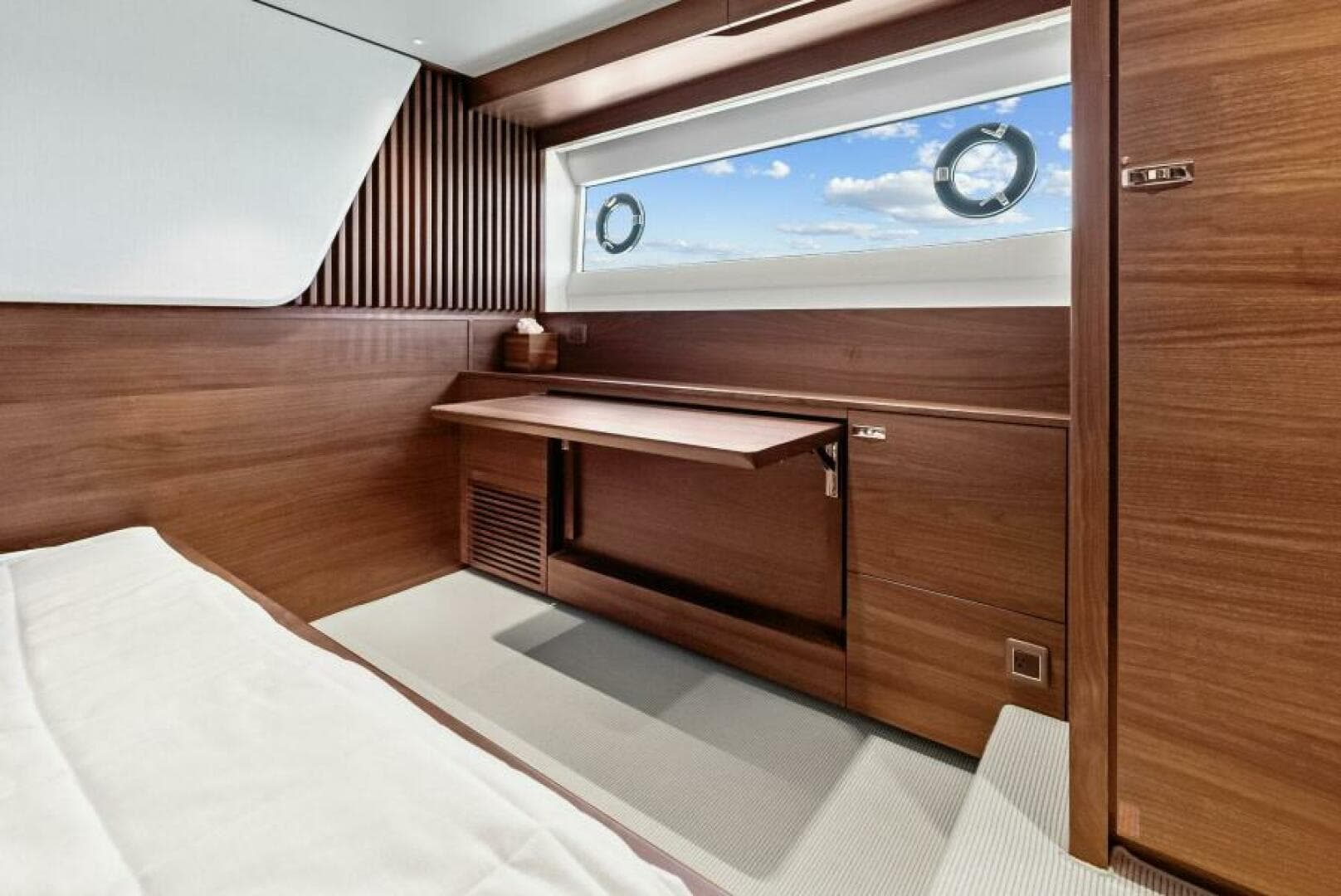 2024 Princess Y72 Motor Yacht 