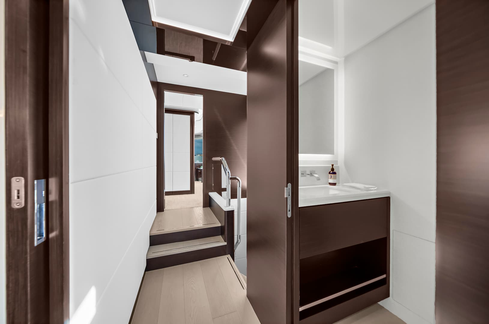 2024 Ocean Alexander 32 L