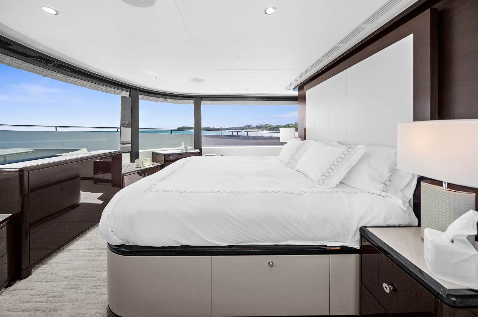 2024 Ocean Alexander 32 L