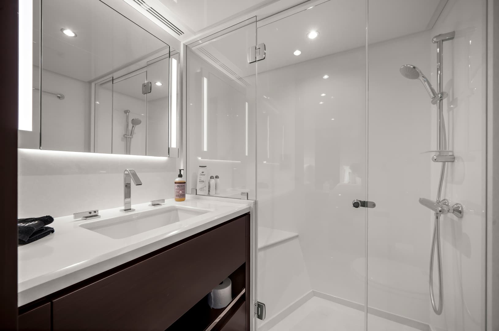 2024 Ocean Alexander 32 L