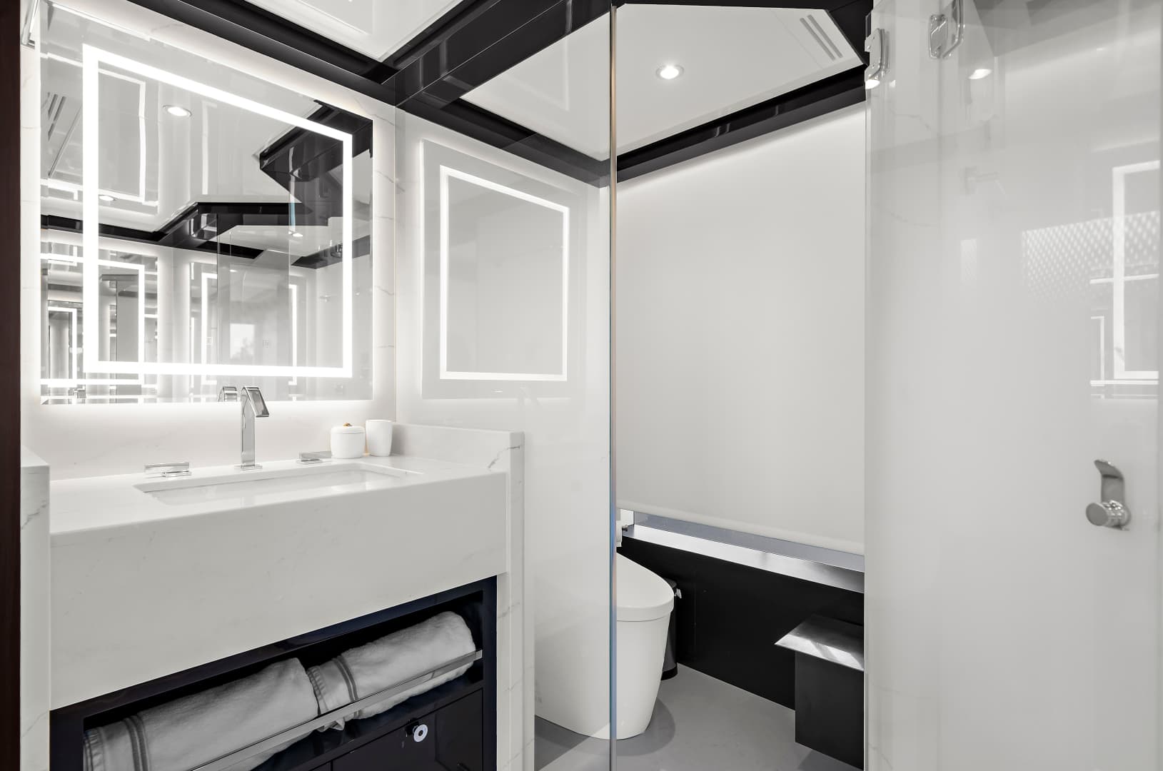 2024 Ocean Alexander 32 L