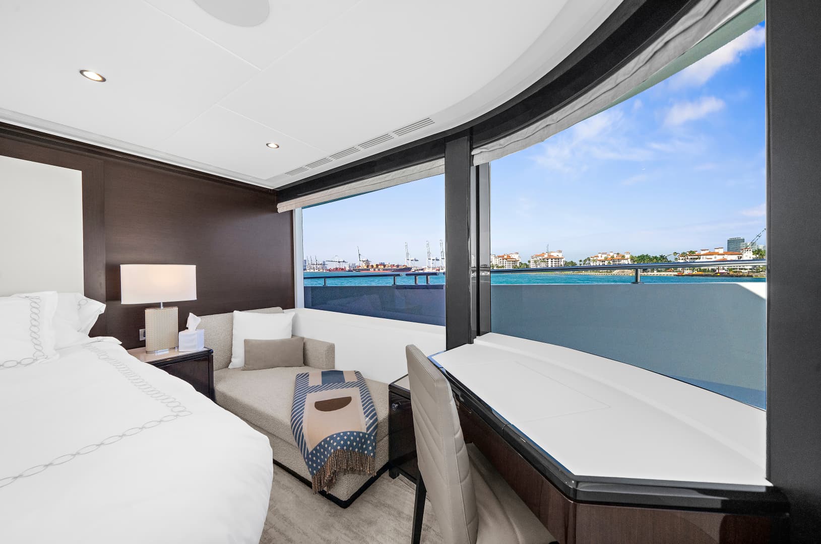 2024 Ocean Alexander 32 L