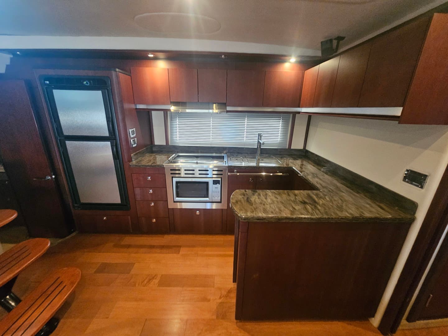 2012 Sea Ray 500 SUNDANCER