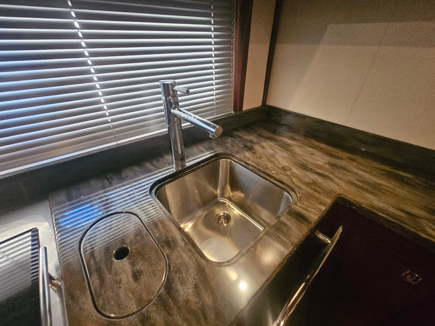 2012 Sea Ray 500 SUNDANCER