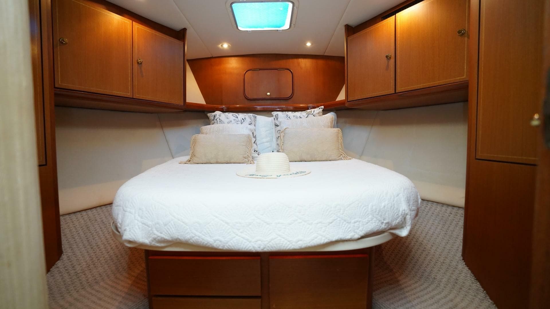 2005 Ocean Yachts 