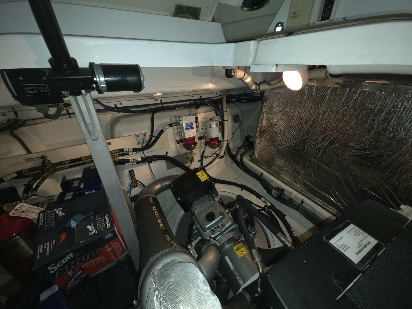 2008 Cruisers Yachts 