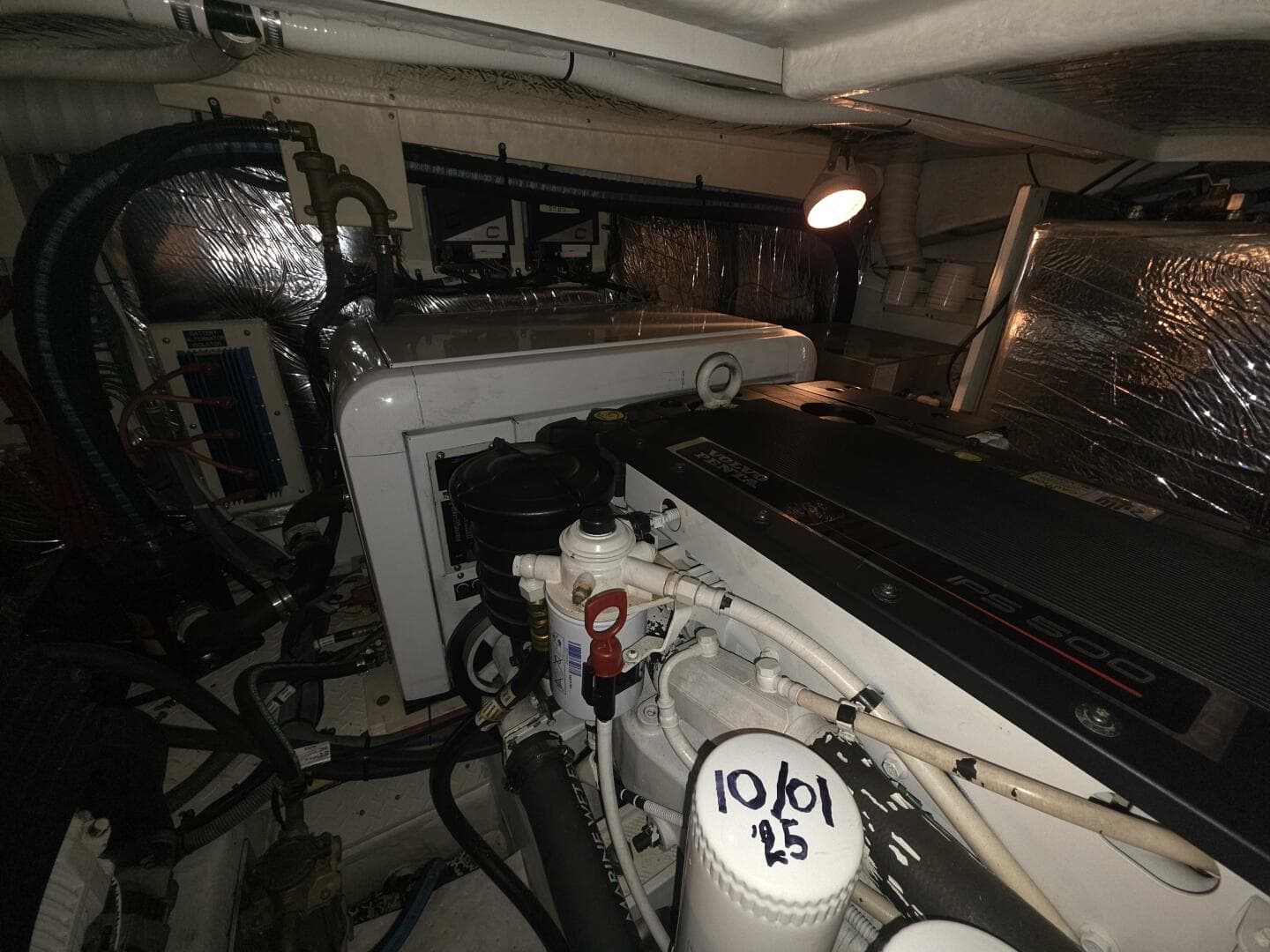 2008 Cruisers Yachts 